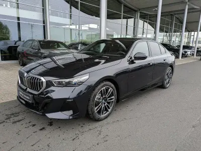 Neu BMW 520 197 PS (144 kW) 2026 Schwarz Limousine