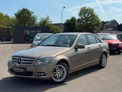 Gebraucht Mercedes C200 136 PS (100 kW) 2009 Beige Limousine