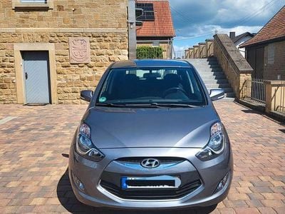 Second-hand Hyundai ix20 Edition 90 CP (66 kW) 2012 Gri Hatchback