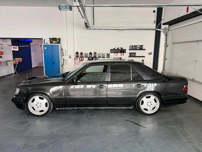 Second-hand Mercedes E320 220 CP (161 kW) 1997 Berlinǎ