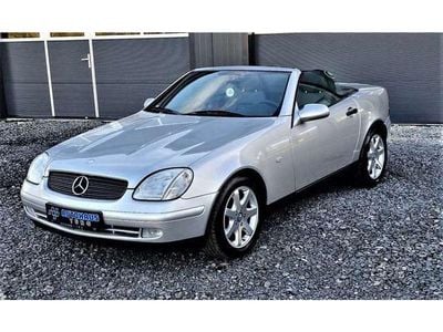 Usata Mercedes SLK200 136 CV (100 kW) 1997 Argento Cabrio