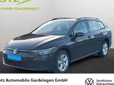 Gebraucht VW Golf VIII Life 150 PS (110 kW) 2024 Uranograu Kombi