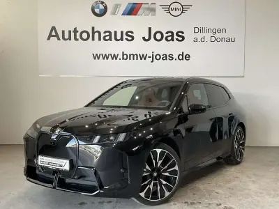 Gebraucht BMW iX M Sport 300 kW (408 PS) 2025 Saphirschwarz SUV
