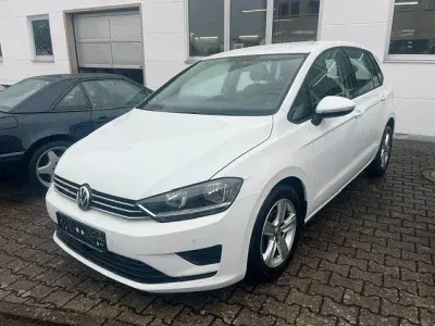 Gebraucht VW Golf VII Comfortline 110 PS (80 kW) 2014 Weiß Limousine