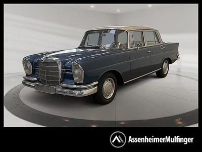 Gebraucht Mercedes 220 120 PS (88 kW) 1963 Grau Limousine