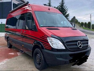 Rot Gebraucht 2010 Mercedes Sprinter Van | 55.000 €