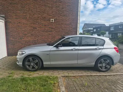 Gebraucht BMW 116 Sport Line 109 PS (80 kW) 2017 Grau Kleinwagen