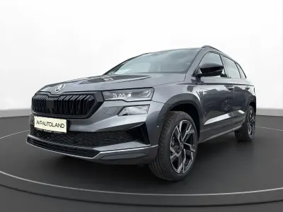 Neu Skoda Karoq SportLine 190 PS (139 kW) 2026 Graphite grau SUV