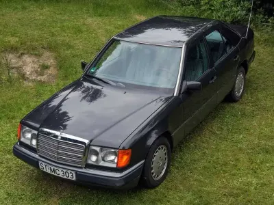Gebraucht Mercedes E260 160 PS (117 kW) 1990 Grau Limousine