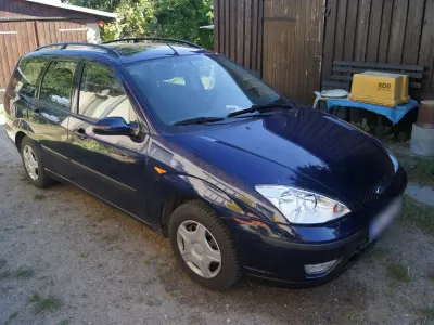 Gebraucht Ford Focus 100 PS (73 kW) 2003 Blau Kombi
