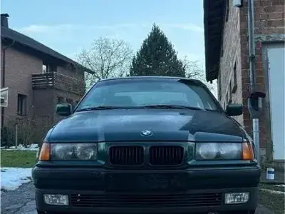 Brugt BMW 320 150 HK (110 kW) 1996 Grøn Sedan