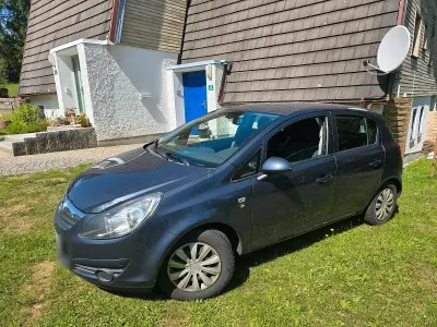 Gebraucht Opel Corsa 100 PS (73 kW) 2010 Blau Kleinwagen
