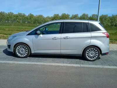 Usata Ford Grand C-Max Titanium 150 CV (110 kW) 2014 Argento Monovolume