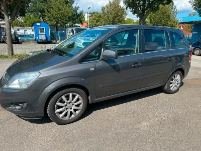 Gebraucht Opel Zafira 2011 Andere farben Van / Kleinbus