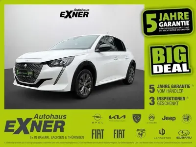 Brugt Peugeot e-208 Allure 100 kW (136 HK) 2023 Hvid Hatchback