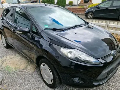 Gebraucht Ford Fiesta Trend 82 PS (60 kW) 2011 Schwarz Limousine