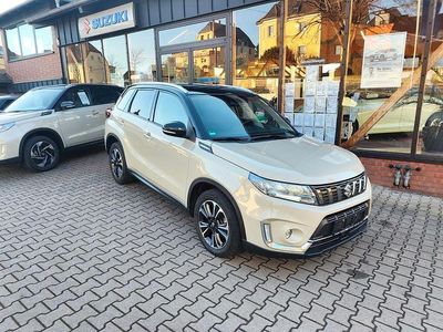Gebraucht Suzuki Vitara Comfort+ 116 PS (85 kW) 2022 Beige SUV