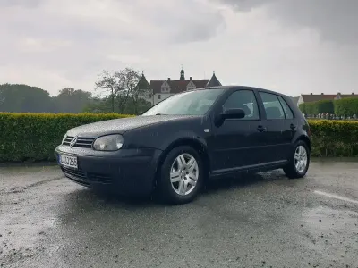 Gebraucht VW Golf IV Edition 75 PS (55 kW) 2000 Schwarz Limousine