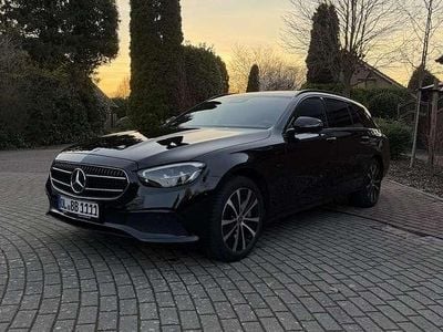 Gebraucht Mercedes E300 Avantgarde 194 PS (142 kW) 2021 Schwarz Kombi