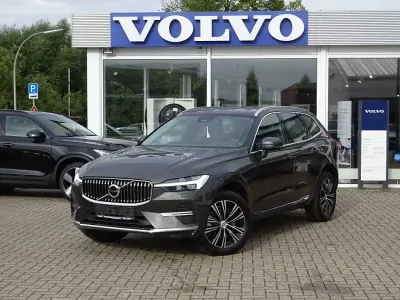 Gebraucht Volvo XC60 Inscription 197 PS (144 kW) 2022 Pine grey SUV