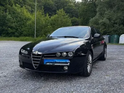 Gebraucht Alfa Romeo 159 136 PS (100 kW) 2012 Schwarz Kombi