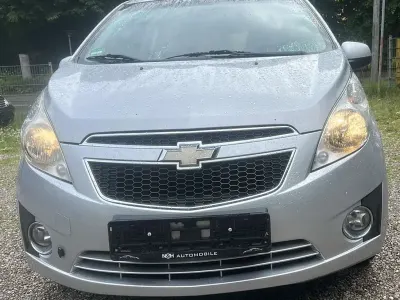 Gebraucht Chevrolet Spark LS 82 PS (60 kW) 2011 Argon silber/ice silver (m2) Kleinwagen