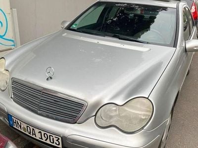 Gebraucht Mercedes C180 Classic 129 PS (94 kW) 2001 Silber Limousine