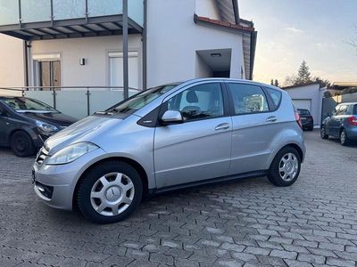 Gebraucht Mercedes A180 Classic 116 PS (85 kW) 2010 Silber Kleinwagen