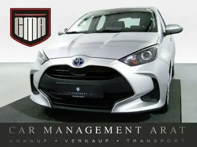 Gebraucht Toyota Yaris Hybrid Edition 116 PS (85 kW) 2023 Silver (metallic) Kleinwagen