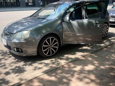 Gebraucht VW Golf V Sportline 140 PS (102 kW) 2007 Grau Kleinwagen