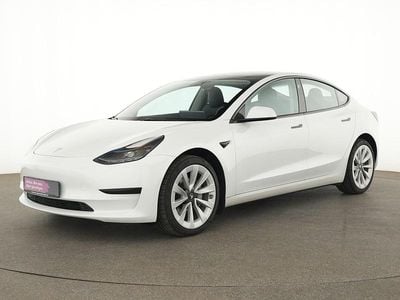 Perl weiss Gebraucht 2022 Tesla Model 3 Limousine | 25.999 € (Guter Preis)