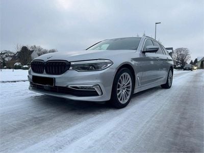 Silber Gebraucht 2017 BMW 530 Luxury Line Kombi | 19.400 € (Fairer Preis)