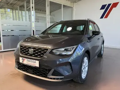 Gebraucht Seat Arona FR 116 PS (85 kW) 2025 Magnetic grau / dach midnight SUV