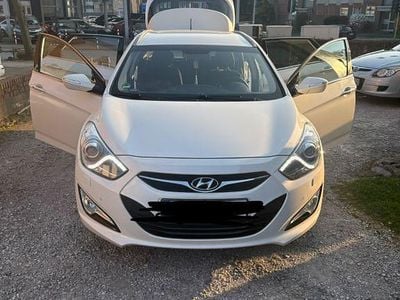Usata Hyundai i40 Style 136 CV (100 kW) 2013 Bianco Station wagon