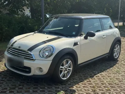 Gebraucht Mini Cooper 122 PS (89 kW) 2012 Weiß Kleinwagen