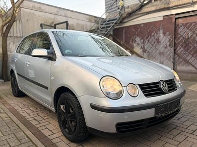 Gebraucht VW Polo 75 PS (55 kW) 2003 Silber Kleinwagen