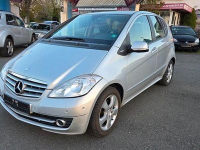Brugt Mercedes A180 109 HK (80 kW) 2010 Sølv Sedan