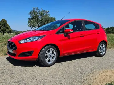 Gebraucht Ford Fiesta SYNC Edition 101 PS (74 kW) 2014 Rot Kleinwagen