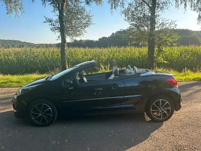 Gebraucht Peugeot 207 Roland Garros 120 PS (88 kW) 2013 Schwarz Cabrio