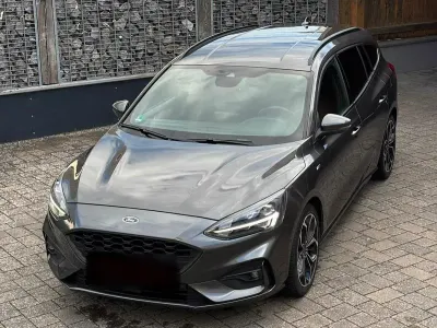 Gebraucht Ford Focus ST-Line 125 PS (91 kW) 2020 Grau Kombi