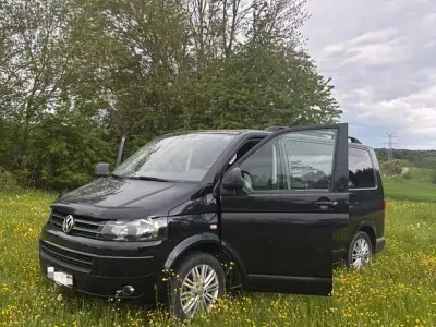 Używany VW T5 Startline 140 KM (102 kW) 2015 Czarny Van