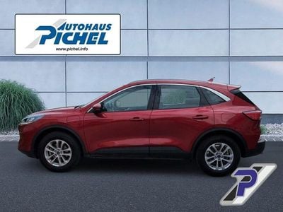 Gebraucht Ford Kuga Titanium 224 PS (164 kW) 2022 Rot(metallic) SUV