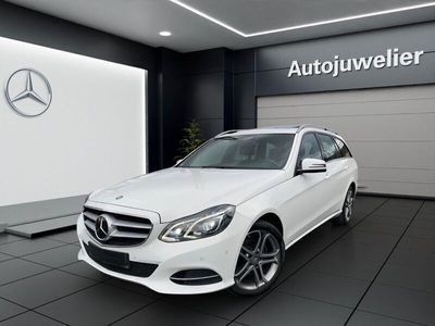 gebraucht Mercedes E300 AVANTGARDE / AUTOMATIK / 2 HAND /KAMERA /