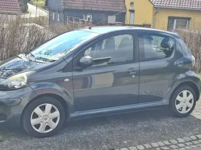 Gebraucht Toyota Aygo City 68 PS (50 kW) 2009 Schwarz Kleinwagen