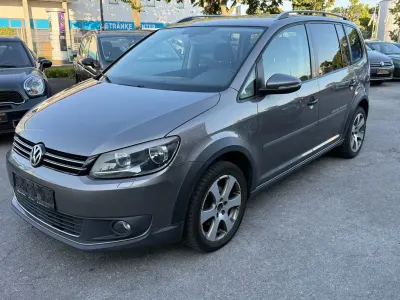 Gebraucht VW Touran Cross 105 PS (77 kW) 2011 Grau Van / Kleinbus