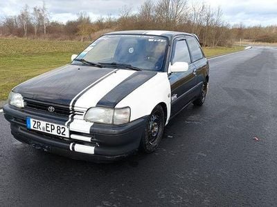 Gebraucht Toyota Starlet XLi 75 PS (55 kW) 1994 Schwarz Kleinwagen