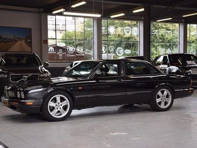 Jaguar XJR