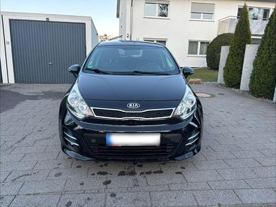 Gebraucht Kia Rio DREAM-TEAM Edition 109 PS (80 kW) 2015 Schwarz Kleinwagen