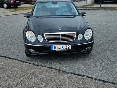 Mercedes E320