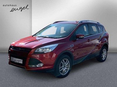 Usata Ford Kuga 150 CV (110 kW) 2016 Rosso SUV